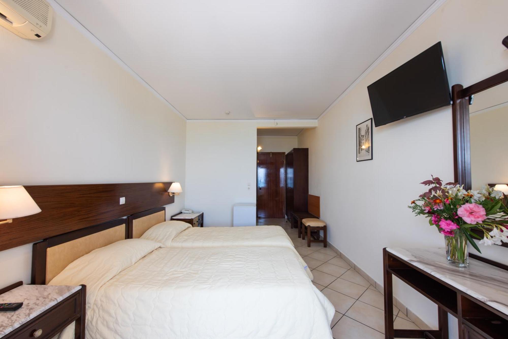 Aphrodite Beach Hotel Corfu Roda  Exterior photo
