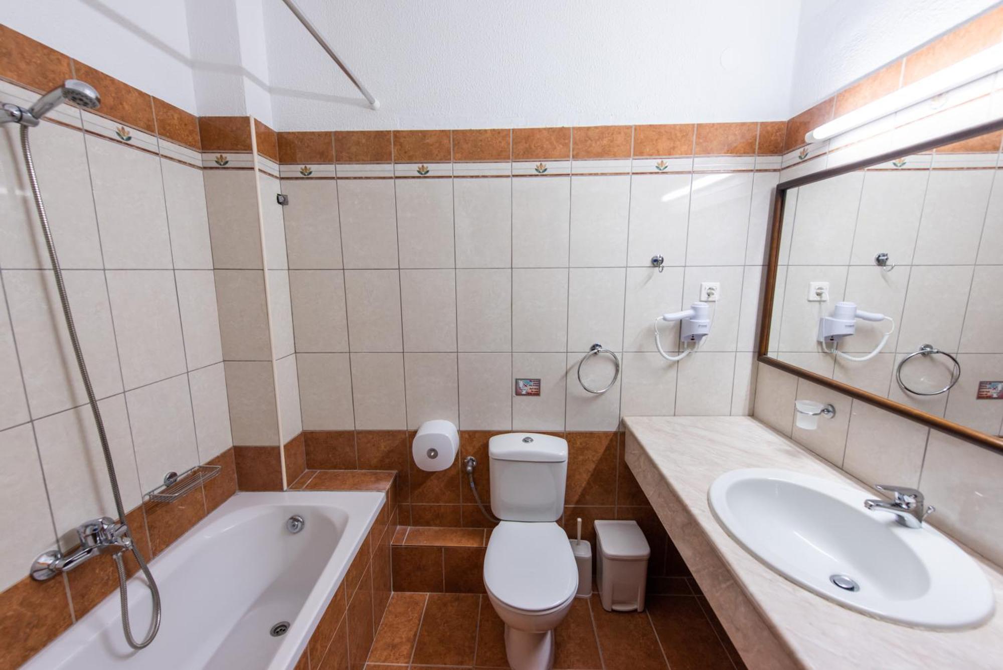 Aphrodite Beach Hotel Corfu Roda  Exterior photo